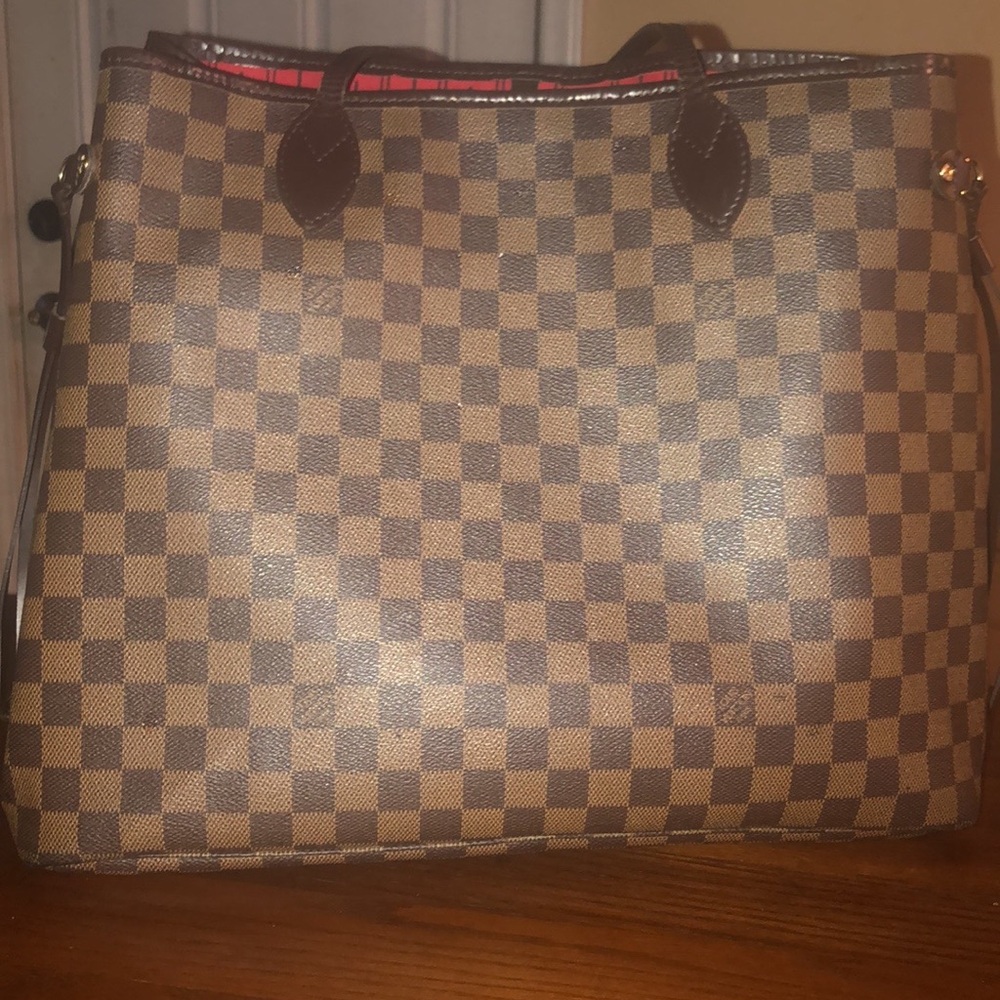 Louis Vuitton Damier Ebene 100% Authentic.